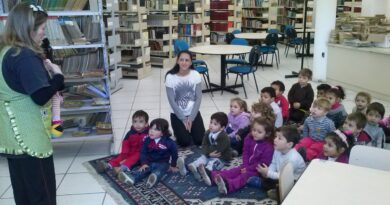 Crianças do CEI São Judas Tadeu visitam exposições no CMC
