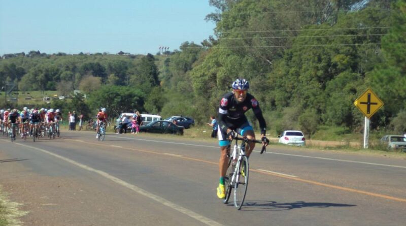 Ciclistas disputam duas etapas do campeonato catarinense