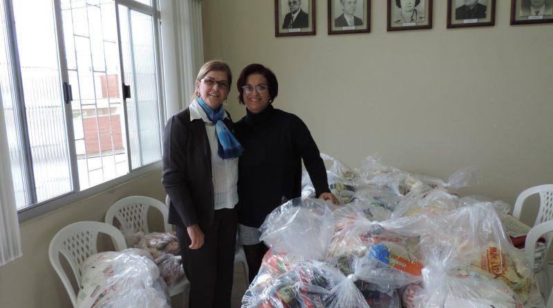 Os alimentos foram doados para a Sociedade Tubaronense de Amparo aos Necessitados (STAN), Creche Joana Di Angelis e Assistência Social.