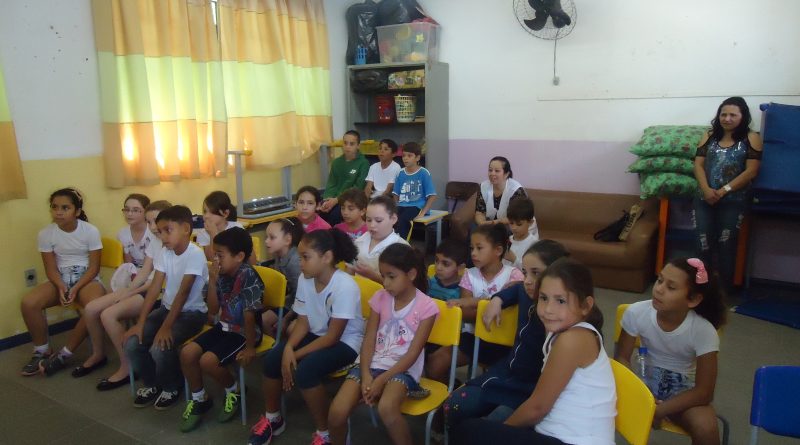 As escolas visitadas nesta quarta-feira fazem parte da área de abrangência da UBS Fábio Silva.