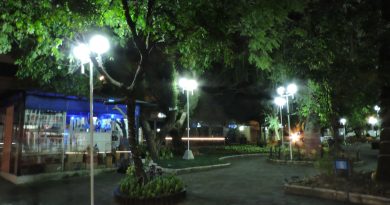 Praça recebeu melhorias na iluminação