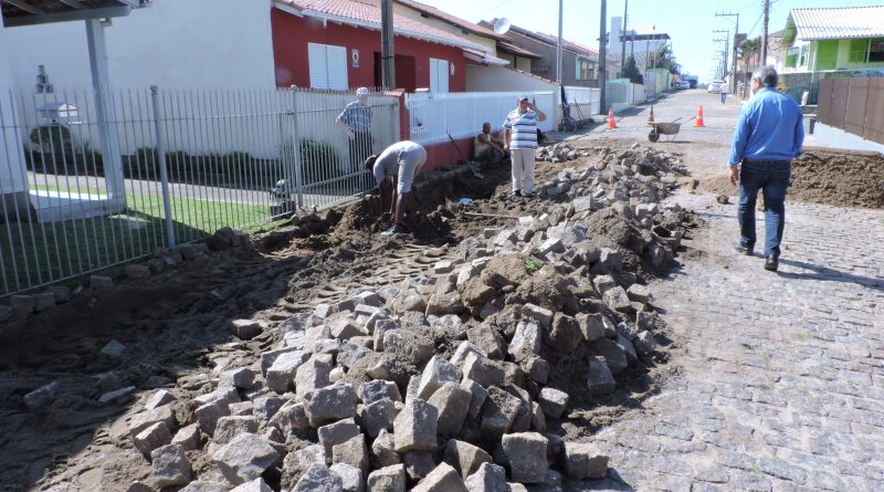 Para aperfeiçoar ainda mais os trabalhos prestados, será realizada uma limpeza nos passeios públicos dos bairros Revoredo e Humaitá.