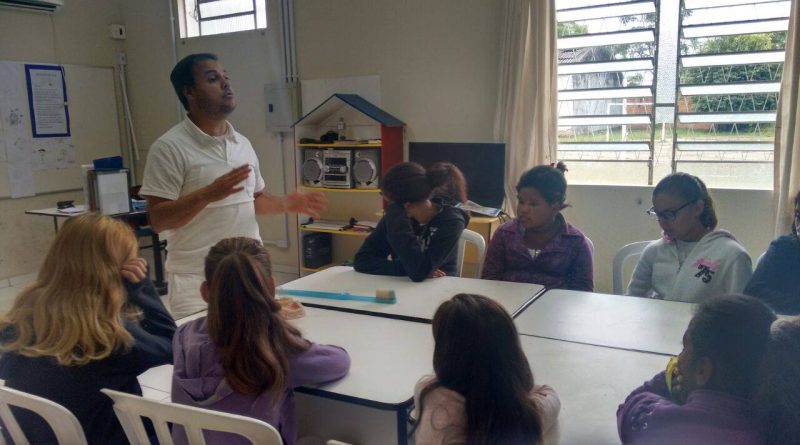 Roda de conversa com o dentista.