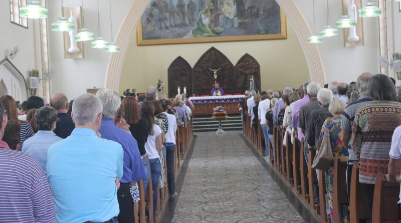 Tubaronenses lotaram a Igreja Matriz para se despedir de Ângelo Zabot