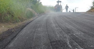 Fábio Silva recebe asfalto em sua principal rua