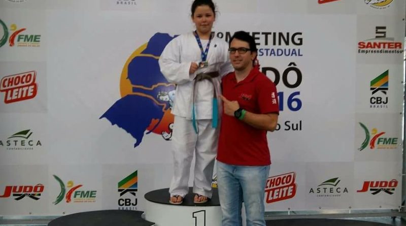 Helena Roberta Souza, disputa na categoria sub-13, pontos no ranking estadual e vaga no brasileiro.