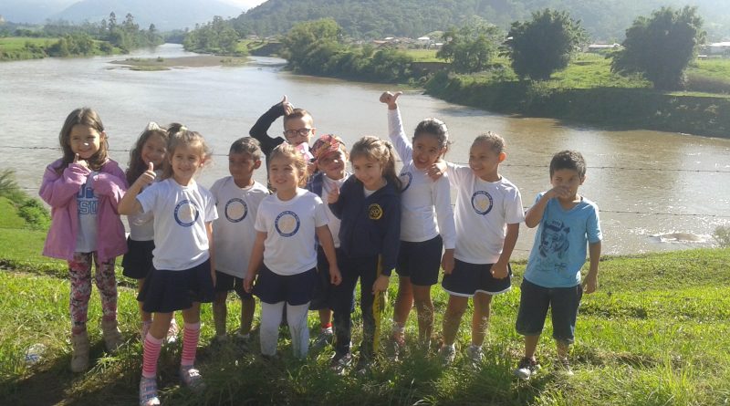 Crianças do CEI Pirlim Pim Pim conheceram Rio Tubarão e participam do projeto Tubã-Nharô