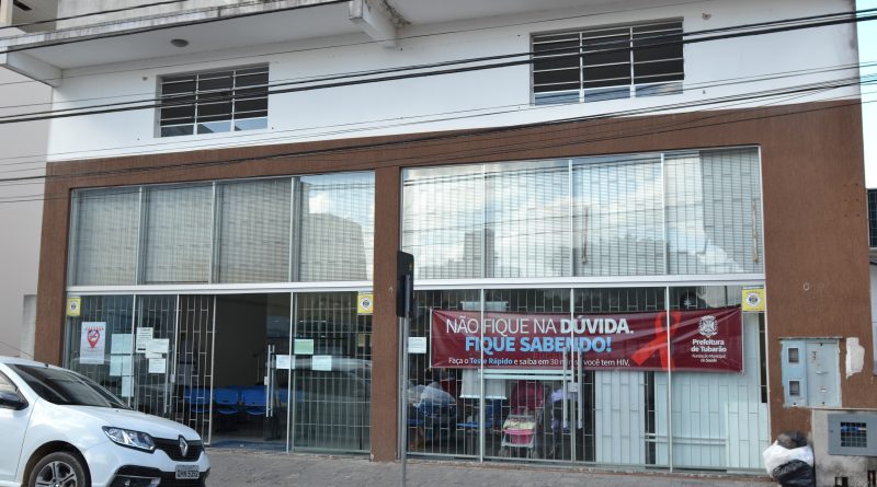 Policlínica Central, localizada na rua Rui Barbosa