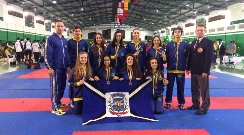 Equipe da Academia Impacto/FME Tubarão conquistou medalhas na Bolívia