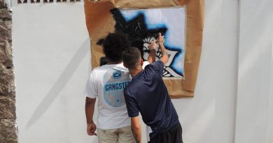 Oficinas de grafite são ministradas aos adolescentes participantes do CREAS