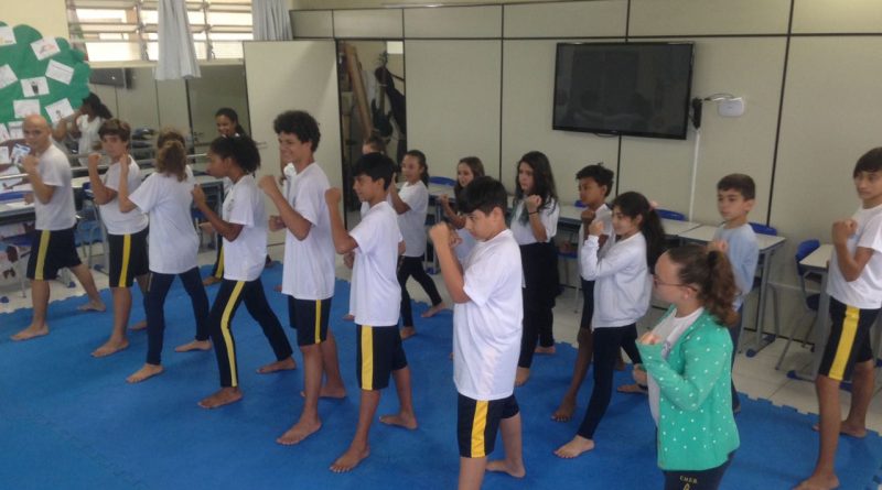 Atividades de karate acontecem no Arino Bressan e no Manoel Rufino