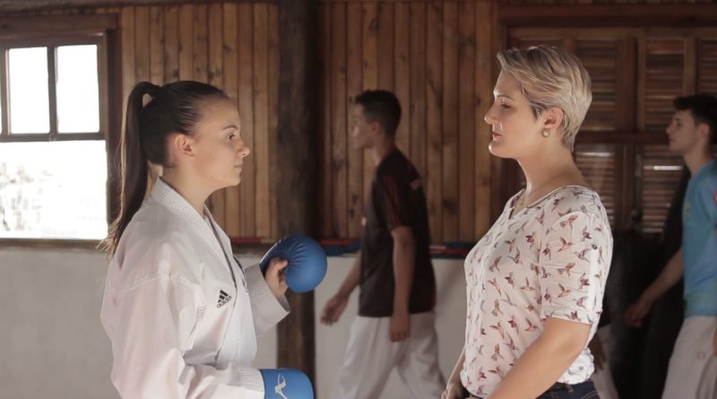 Neurometria Funcional é aplicada na karateca Laura Losekann com o auxílio da psicóloga esportiva Gisele Santinoni.