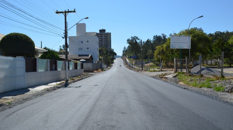 Padre Dionísio da Cunha Laudt é uma das ruas pavimentadas no pacote de revitalização dos acessos
