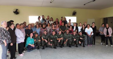Mais de 50 usuários da unidade Estratégia Saúde da Família KM 63 participaram da atividade, que contou também com algumas dicas de saúde da 3ª Companhia do 63º Batalhão de Infantaria.