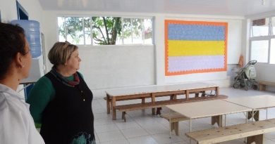 A diretora-presidente da Fundação Municipal de Educação, Lúcia Helena Fernandes de Souza tem acompanhado de perto a transformação das unidades escolares.