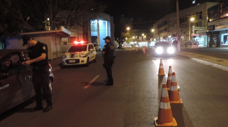 No período noturno, a GM ainda realizou blitzes em dois pontos da avenida Marcolino Martins Cabral.