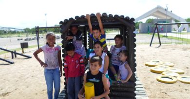 Um piquenique foi realizado com objetivo de integrar as crianças com brincadeiras e atividades no parque.