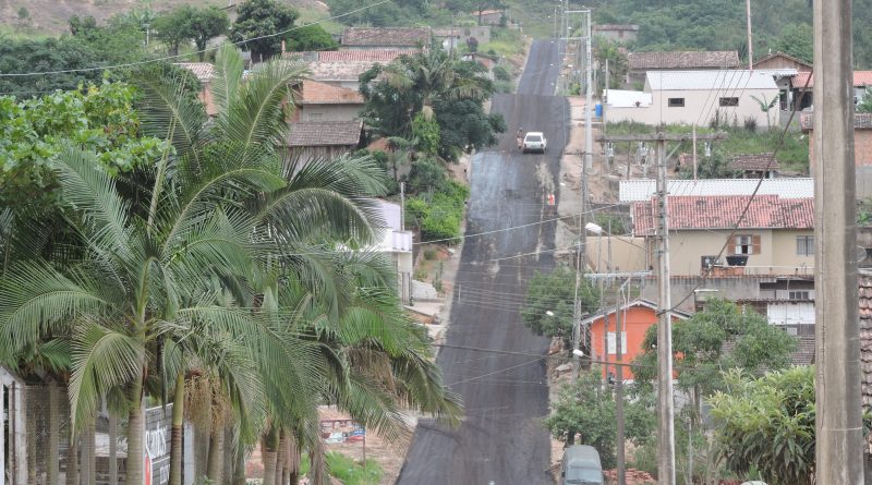 Rua José Sedenir Vieira recebeu drenagem e imprimação, em breve será concluída