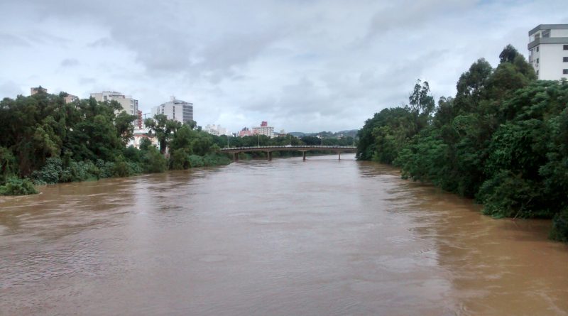 Nível do rio estabilizou por volta do meio-dia