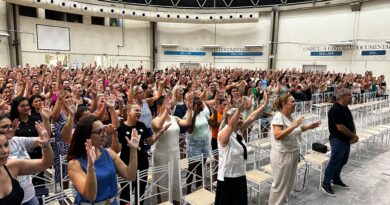 Professores e gestores da rede municipal participam de capacitação para o início do ano letivo